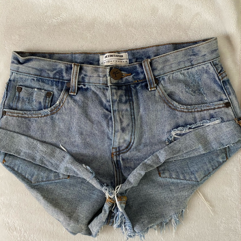 One Teaspoon shorts. Type: Bandits. Size 25.